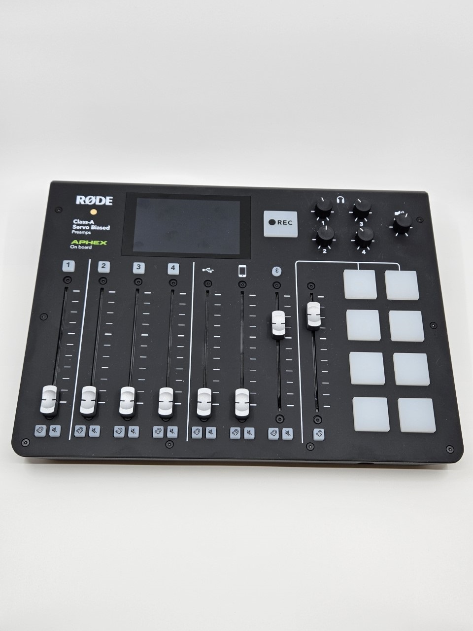 Rodecaster console pad